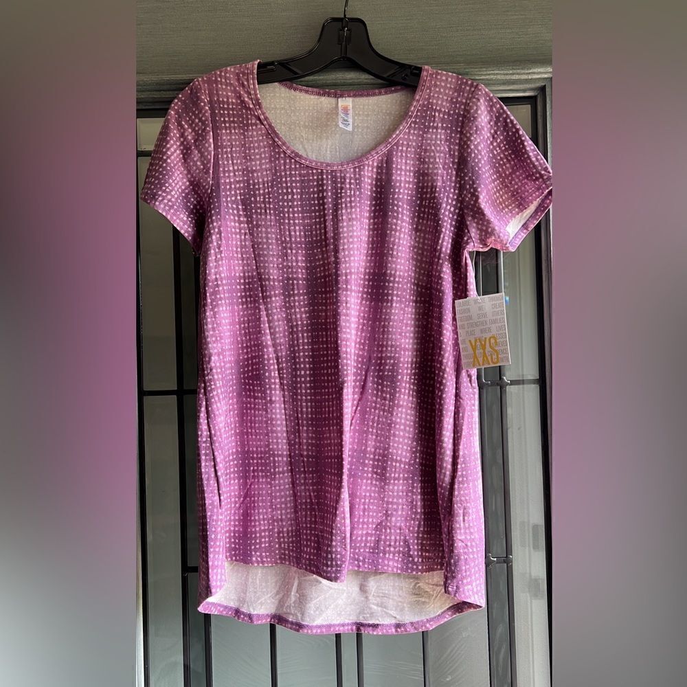 NWT LulaRoe Classic Tee